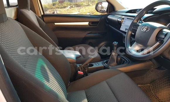 Buy Used Toyota Hilux White Car in Manzini in Manzini Buy Used Toyota Hilux White Car in Manzini in Manzini