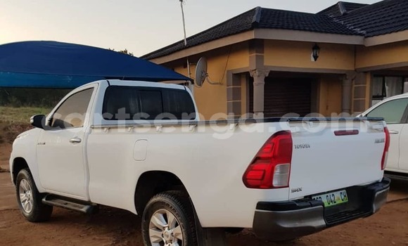 Buy Used Toyota Hilux White Car in Manzini in Manzini Buy Used Toyota Hilux White Car in Manzini in Manzini