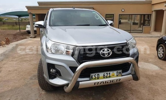 Buy Used Toyota Hilux Silver Car in Mbabane in Manzini Buy Used Toyota Hilux Silver Car in Mbabane in Manzini