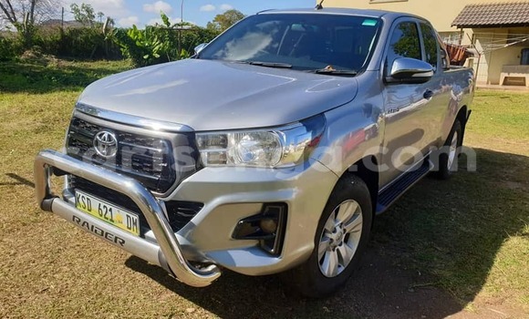 Buy Used Toyota Hilux Silver Car in Mbabane in Manzini Buy Used Toyota Hilux Silver Car in Mbabane in Manzini