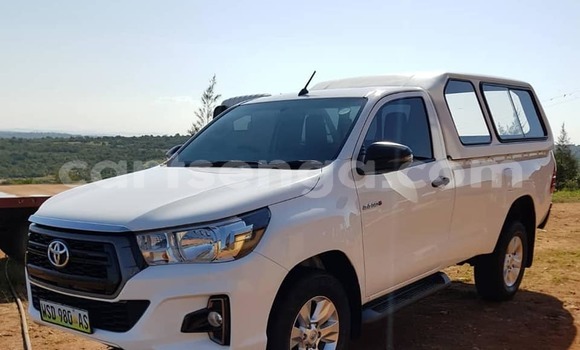 Buy Used Toyota Hilux White Car in Mbabane in Manzini Buy Used Toyota Hilux White Car in Mbabane in Manzini