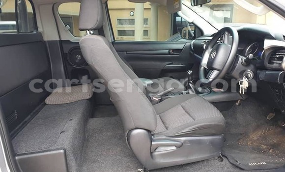 Buy Used Toyota Hilux Silver Car in Mbabane in Manzini Buy Used Toyota Hilux Silver Car in Mbabane in Manzini