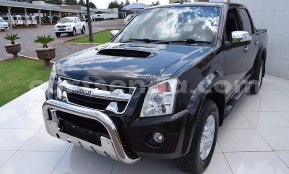 Nunua Ilio tumika Isuzu KB Black Gari ndani ya Ezulwini nchini Hhohho Nunua Ilio tumika Isuzu KB Black Gari ndani ya Ezulwini nchini Hhohho