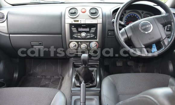 Nunua Ilio tumika Isuzu KB Black Gari ndani ya Ezulwini nchini Hhohho Nunua Ilio tumika Isuzu KB Black Gari ndani ya Ezulwini nchini Hhohho