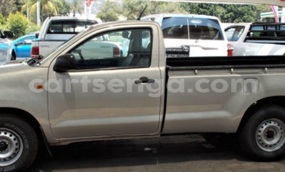 Buy Used Toyota Hilux Brown Car in Ezulwini in Hhohho Buy Used Toyota Hilux Brown Car in Ezulwini in Hhohho