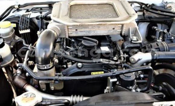 Nunua Ilio tumika Nissan Hardbody White Gari ndani ya Ezulwini nchini Hhohho Nunua Ilio tumika Nissan Hardbody White Gari ndani ya Ezulwini nchini Hhohho