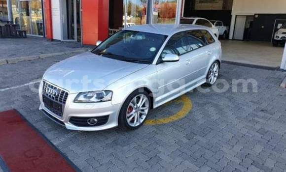 Nunua Ilio tumika Audi S3 Silver Gari ndani ya Mbabane nchini Manzini Nunua Ilio tumika Audi S3 Silver Gari ndani ya Mbabane nchini Manzini
