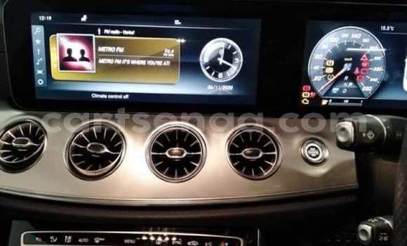 Nunua Ilio tumika Mercedes‒Benz E–Class Silver Gari ndani ya Manzini nchini Manzini Nunua Ilio tumika Mercedes‒Benz E–Class Silver Gari ndani ya Manzini nchini Manzini