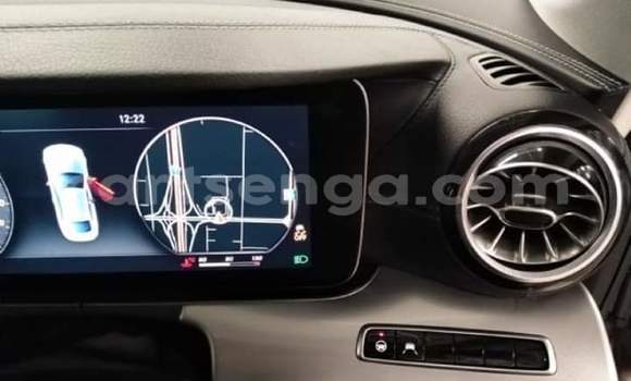 Nunua Ilio tumika Mercedes‒Benz E–Class Silver Gari ndani ya Manzini nchini Manzini Nunua Ilio tumika Mercedes‒Benz E–Class Silver Gari ndani ya Manzini nchini Manzini