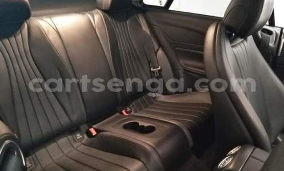 Nunua Ilio tumika Mercedes‒Benz E–Class Silver Gari ndani ya Manzini nchini Manzini Nunua Ilio tumika Mercedes‒Benz E–Class Silver Gari ndani ya Manzini nchini Manzini