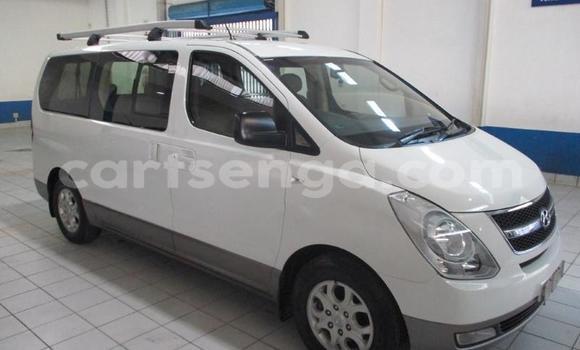 Acheter Occasion Voiture Hyundai H1 Blanc à Manzini, Manzini Acheter Occasion Voiture Hyundai H1 Blanc à Manzini, Manzini