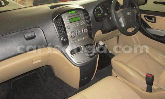 Acheter Occasion Voiture Hyundai H1 Blanc à Manzini, Manzini Acheter Occasion Voiture Hyundai H1 Blanc à Manzini, Manzini