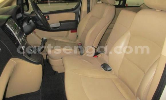 Acheter Occasion Voiture Hyundai H1 Blanc à Manzini, Manzini Acheter Occasion Voiture Hyundai H1 Blanc à Manzini, Manzini