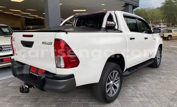 Nunua Ilio tumika Toyota Hilux White Gari ndani ya Mbabane nchini Manzini Nunua Ilio tumika Toyota Hilux White Gari ndani ya Mbabane nchini Manzini