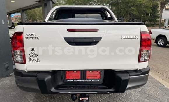 Nunua Ilio tumika Toyota Hilux White Gari ndani ya Mbabane nchini Manzini Nunua Ilio tumika Toyota Hilux White Gari ndani ya Mbabane nchini Manzini