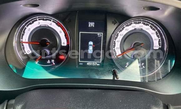 Nunua Ilio tumika Toyota Hilux White Gari ndani ya Mbabane nchini Manzini Nunua Ilio tumika Toyota Hilux White Gari ndani ya Mbabane nchini Manzini