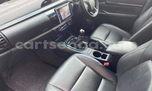 Nunua Ilio tumika Toyota Hilux White Gari ndani ya Mbabane nchini Manzini Nunua Ilio tumika Toyota Hilux White Gari ndani ya Mbabane nchini Manzini