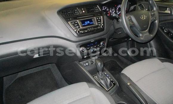 Acheter Occasion Voiture Hyundai i20 Blanc à Manzini, Manzini Acheter Occasion Voiture Hyundai i20 Blanc à Manzini, Manzini