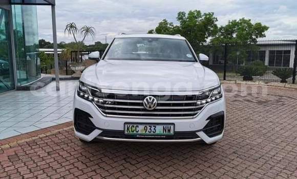 Acheter Occasion Voiture Volkswagen Touareg Blanc à Manzini, Manzini Acheter Occasion Voiture Volkswagen Touareg Blanc à Manzini, Manzini