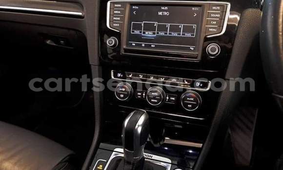 Nunua Ilio tumika Volkswagen Golf R Blue Gari ndani ya Mbabane nchini Manzini Nunua Ilio tumika Volkswagen Golf R Blue Gari ndani ya Mbabane nchini Manzini