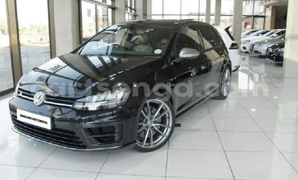 Nunua Ilio tumika Volkswagen Golf R Black Gari ndani ya Manzini nchini Manzini Nunua Ilio tumika Volkswagen Golf R Black Gari ndani ya Manzini nchini Manzini