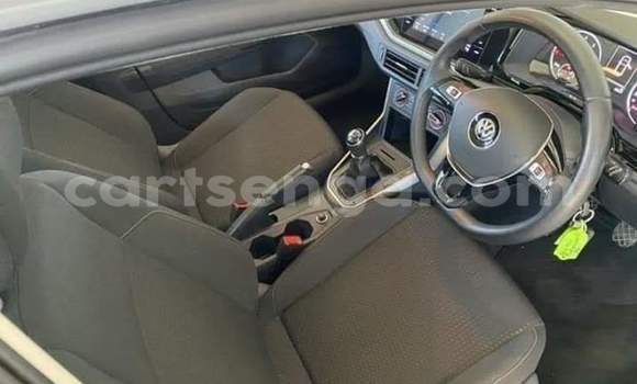 Nunua Ilio tumika Volkswagen Polo White Gari ndani ya Manzini nchini Manzini Nunua Ilio tumika Volkswagen Polo White Gari ndani ya Manzini nchini Manzini