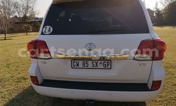 Buy Used Toyota Land Cruiser White Car in Mbabane in Manzini Buy Used Toyota Land Cruiser White Car in Mbabane in Manzini