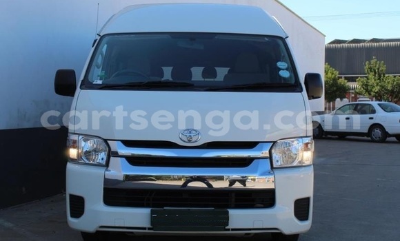 Nunua Ilio tumika Toyota Allion White Gari ndani ya Ezulwini nchini Hhohho Nunua Ilio tumika Toyota Allion White Gari ndani ya Ezulwini nchini Hhohho