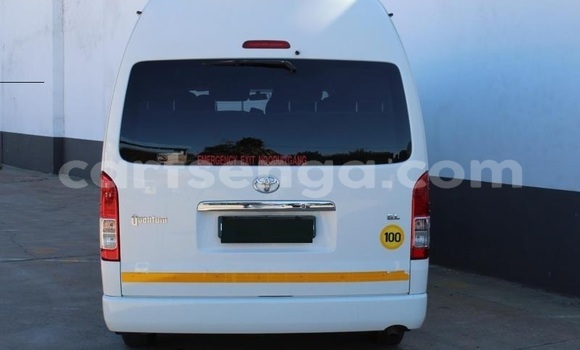 Nunua Ilio tumika Toyota Allion White Gari ndani ya Ezulwini nchini Hhohho Nunua Ilio tumika Toyota Allion White Gari ndani ya Ezulwini nchini Hhohho