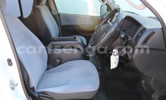 Nunua Ilio tumika Toyota Allion White Gari ndani ya Ezulwini nchini Hhohho Nunua Ilio tumika Toyota Allion White Gari ndani ya Ezulwini nchini Hhohho