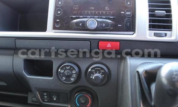 Nunua Ilio tumika Toyota Allion White Gari ndani ya Ezulwini nchini Hhohho Nunua Ilio tumika Toyota Allion White Gari ndani ya Ezulwini nchini Hhohho