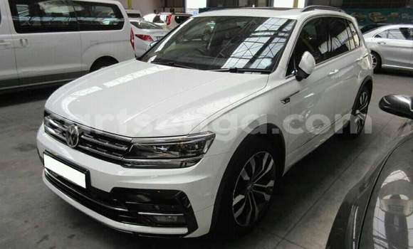 Acheter Occasion Voiture Volkswagen Tiguan Blanc à Manzini, Manzini Acheter Occasion Voiture Volkswagen Tiguan Blanc à Manzini, Manzini