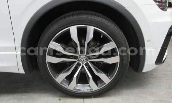 Acheter Occasion Voiture Volkswagen Tiguan Blanc à Manzini, Manzini Acheter Occasion Voiture Volkswagen Tiguan Blanc à Manzini, Manzini