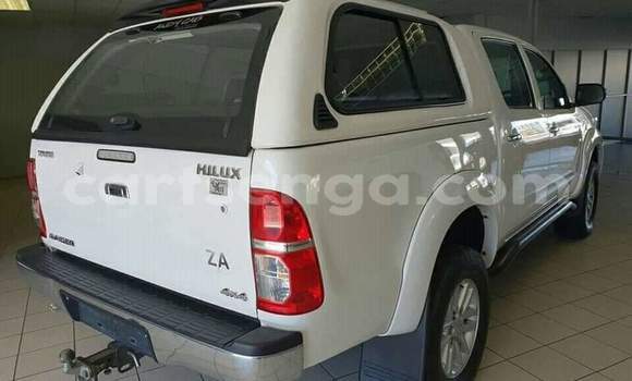 Acheter Occasion Voiture Toyota Hilux Blanc à Manzini, Manzini Acheter Occasion Voiture Toyota Hilux Blanc à Manzini, Manzini