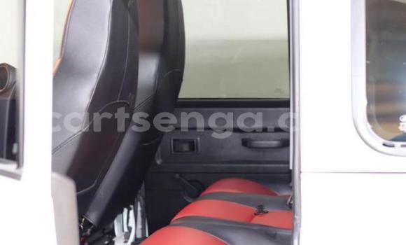 Acheter Occasion Voiture Land Rover Defender Blanc à Big Bend, Lubombo Acheter Occasion Voiture Land Rover Defender Blanc à Big Bend, Lubombo