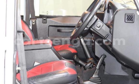 Acheter Occasion Voiture Land Rover Defender Blanc à Big Bend, Lubombo Acheter Occasion Voiture Land Rover Defender Blanc à Big Bend, Lubombo