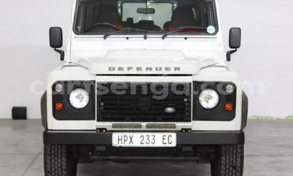 Acheter Occasion Voiture Land Rover Defender Blanc à Big Bend, Lubombo Acheter Occasion Voiture Land Rover Defender Blanc à Big Bend, Lubombo