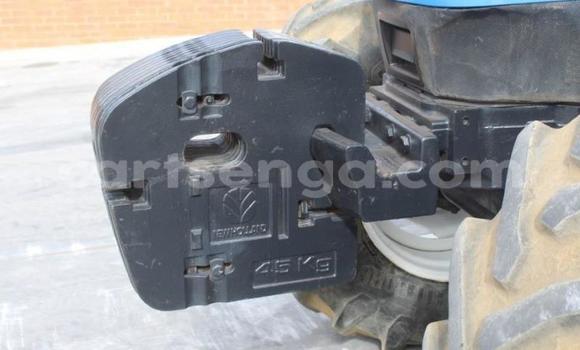 Nunua Ilio tumika Caterpillar 120 Blue Lori ndani ya Kubuta nchini Wilaya ya Shiselweni Nunua Ilio tumika Caterpillar 120 Blue Lori ndani ya Kubuta nchini Wilaya ya Shiselweni