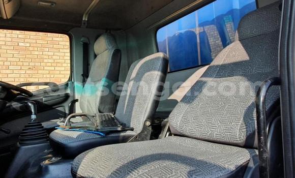 Nunua Ilio tumika Hino 300 Series White Lori ndani ya Import - Dubai nchini Hhohho Nunua Ilio tumika Hino 300 Series White Lori ndani ya Import - Dubai nchini Hhohho