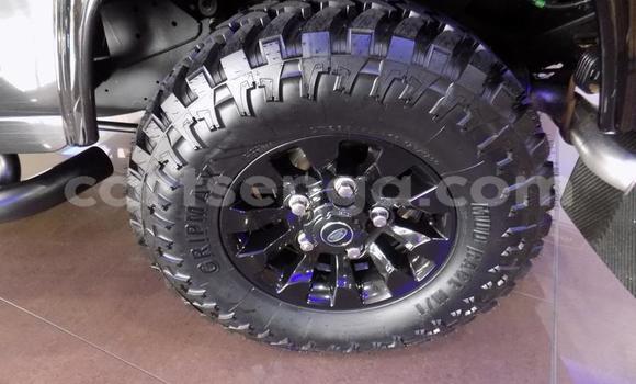 Buy Used Land Rover Defender Black Car in Tshaneni in Lubombo Buy Used Land Rover Defender Black Car in Tshaneni in Lubombo