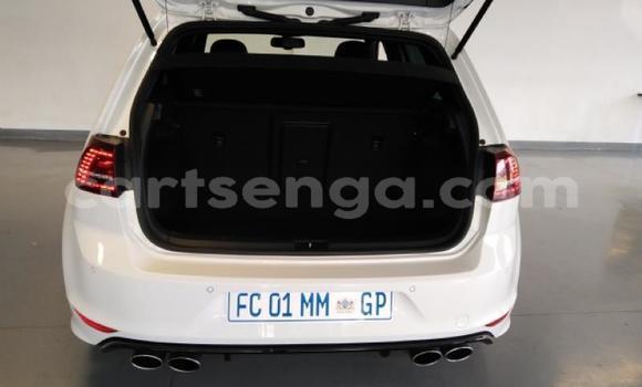 Buy Used Volkswagen Golf GTI White Car in Hluti in Shiselweni District Buy Used Volkswagen Golf GTI White Car in Hluti in Shiselweni District