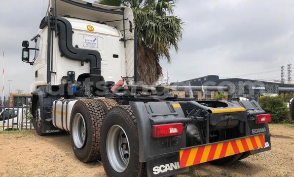 Nunua Ilio tumika Scania R420 White Lori ndani ya Hlatikulu nchini Wilaya ya Shiselweni Nunua Ilio tumika Scania R420 White Lori ndani ya Hlatikulu nchini Wilaya ya Shiselweni