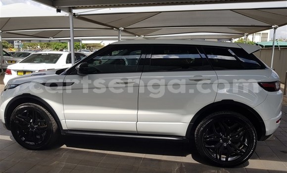 Acheter Occasion Voiture Land Rover Range Rover Evoque Blanc à Ezulwini, Hhohho Acheter Occasion Voiture Land Rover Range Rover Evoque Blanc à Ezulwini, Hhohho