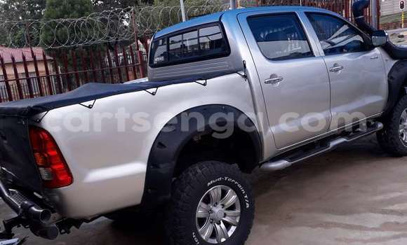 Buy Used Toyota Hilux Silver Car in Mbabane in Manzini Buy Used Toyota Hilux Silver Car in Mbabane in Manzini