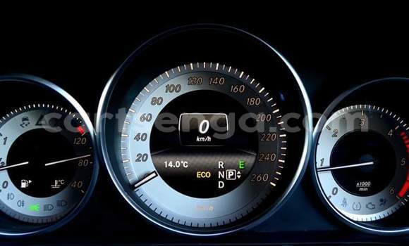 Nunua Ilio tumika Mercedes‒Benz E–Class White Gari ndani ya Manzini nchini Manzini Nunua Ilio tumika Mercedes‒Benz E–Class White Gari ndani ya Manzini nchini Manzini