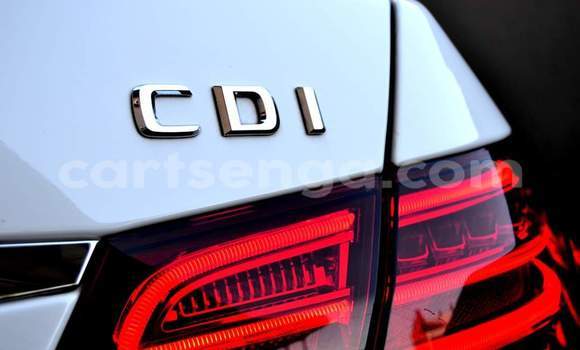 Nunua Ilio tumika Mercedes‒Benz E–Class White Gari ndani ya Manzini nchini Manzini Nunua Ilio tumika Mercedes‒Benz E–Class White Gari ndani ya Manzini nchini Manzini