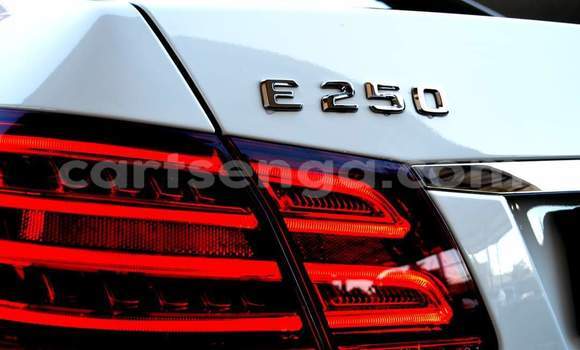 Nunua Ilio tumika Mercedes‒Benz E–Class White Gari ndani ya Manzini nchini Manzini Nunua Ilio tumika Mercedes‒Benz E–Class White Gari ndani ya Manzini nchini Manzini