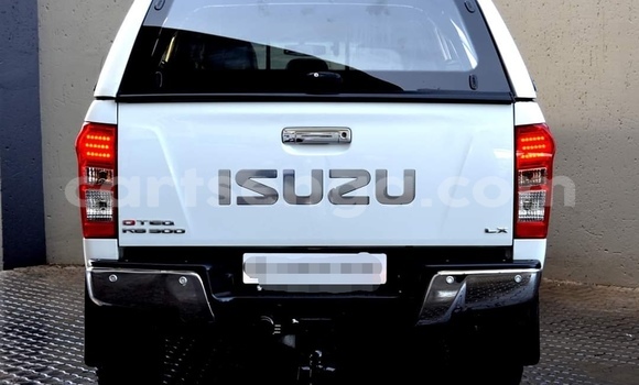 Acheter Occasion Voiture Isuzu KB Blanc à Ezulwini, Hhohho Acheter Occasion Voiture Isuzu KB Blanc à Ezulwini, Hhohho