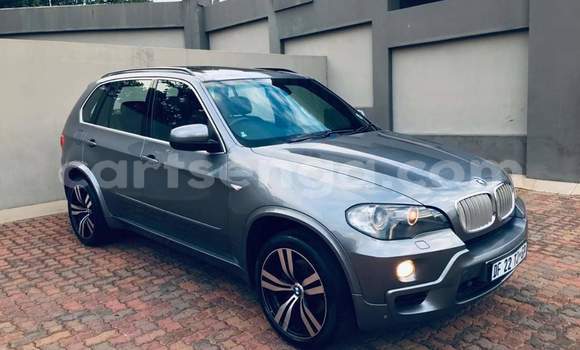 Nunua Ilio tumika BMW X5 Silver Gari ndani ya Ezulwini nchini Hhohho