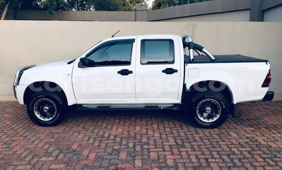 Acheter Occasion Voiture Isuzu KB Blanc à Manzini, Manzini Acheter Occasion Voiture Isuzu KB Blanc à Manzini, Manzini